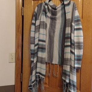 Open sweater. Multicolored. Tassels. Size: L